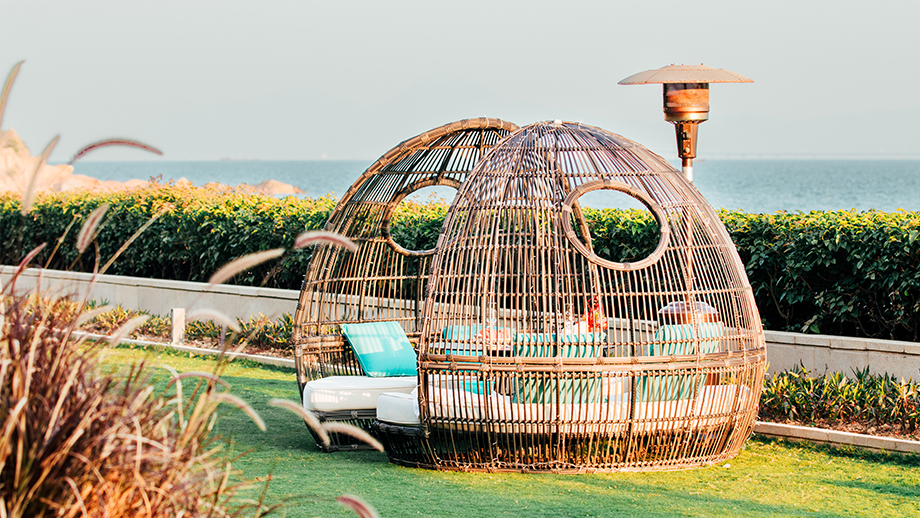 Destination Ding by the Sea 